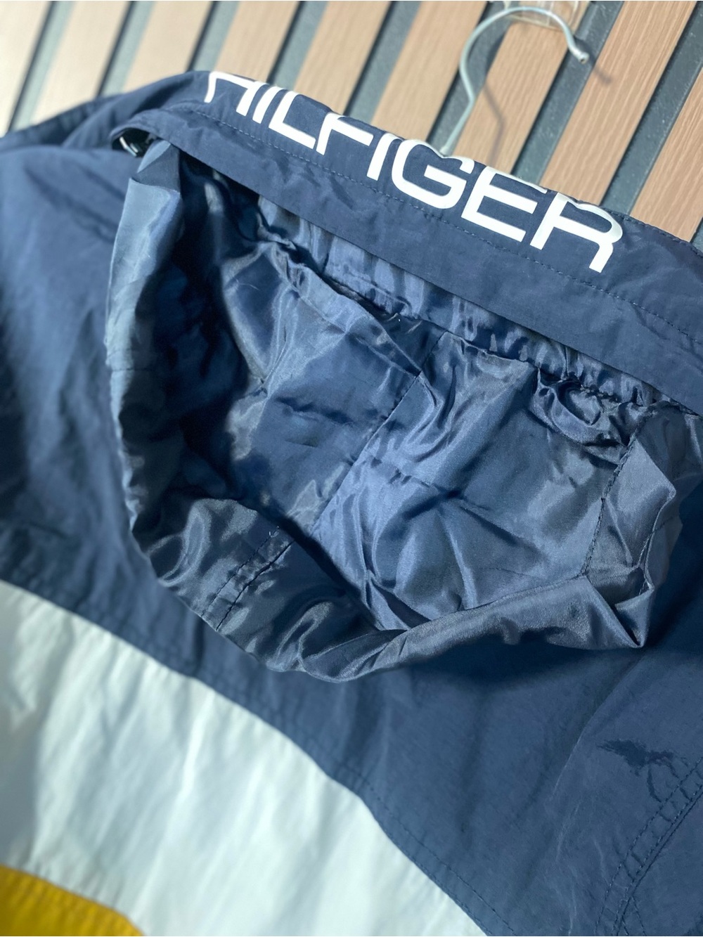 Tommy Hilfiger hooded jacket S - Picture 7 of 9